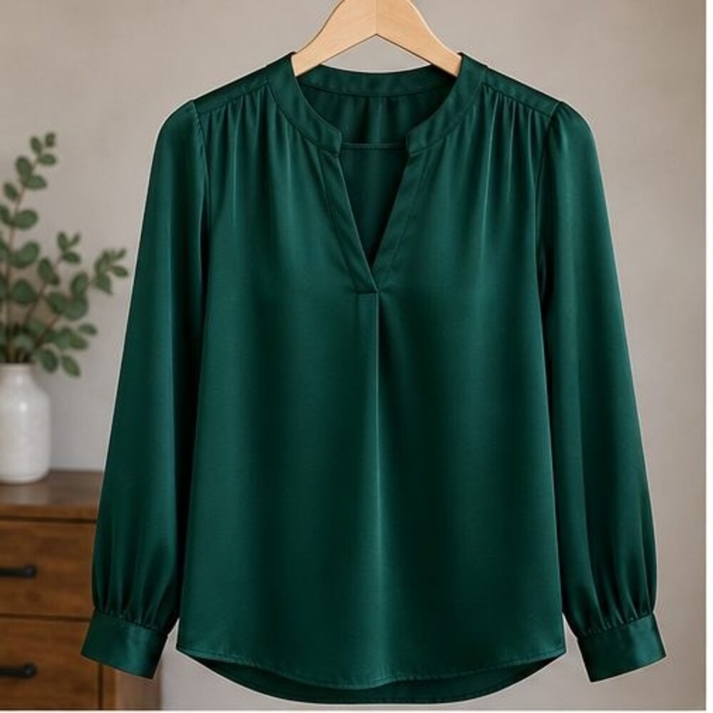 Emerald V Neck Top